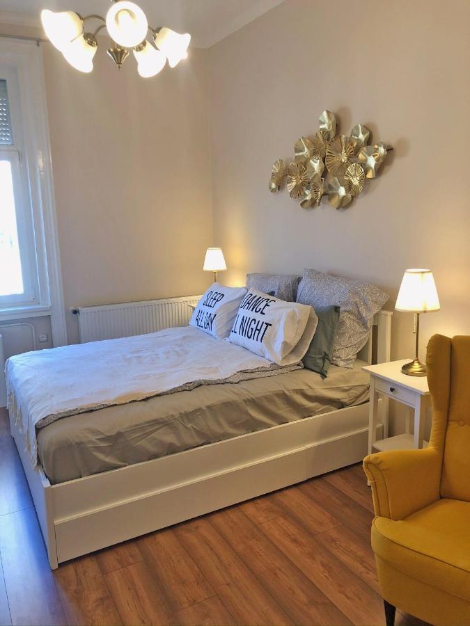 Modern Comfort In Historical 부다페스트 외부 사진
